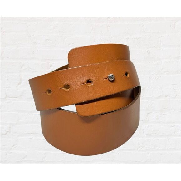 ✨OUTBACK RED Womens Caramel Color Leather Sz Large Belt✨ main image 7
